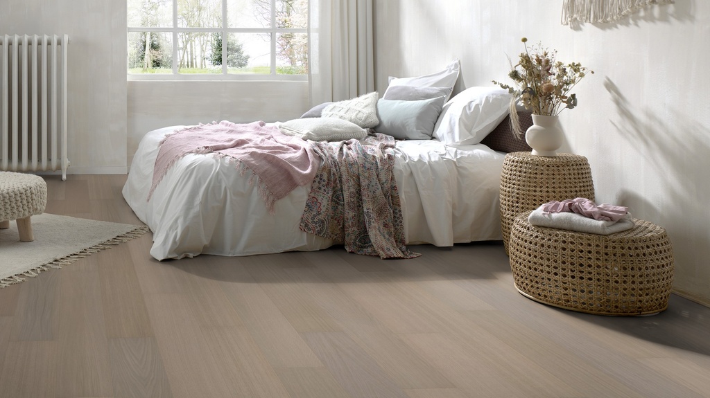 PRB104-INT11 Desert Oak Premium HD.jpg